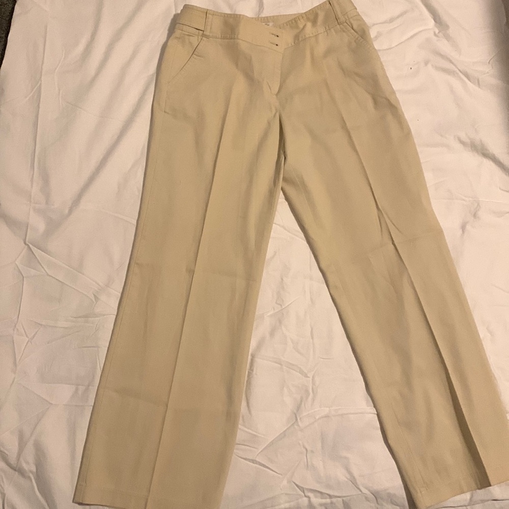 Cream collar Ann Taylor Loft dress pants -size 8 Petite